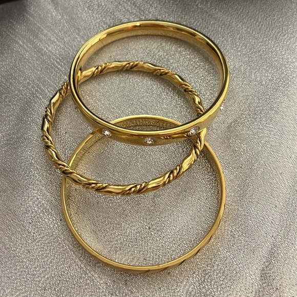 Vintage Monet Bangles set of 3 - Picture 2 of 4